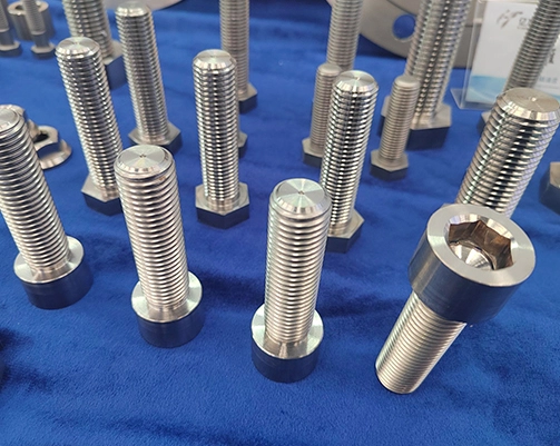 titanium fasteners in aluminum